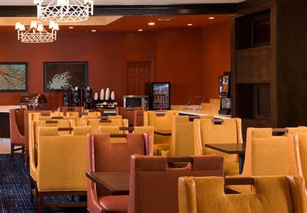 фото отеля Fairfield Inn & Suites Orlando Lake Buena Vista