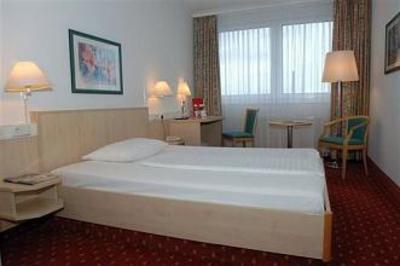 фото отеля Intercityhotel Schwerin