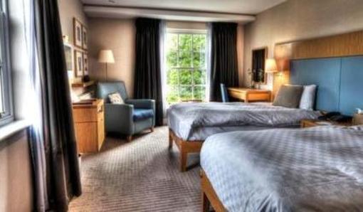 фото отеля Champneys Hotel Henlow