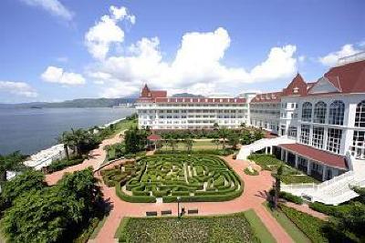 фото отеля Hong Kong Disneyland Hotel