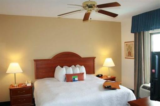 фото отеля Hampton Inn & Suites Charlotte Concord (North Carolina)