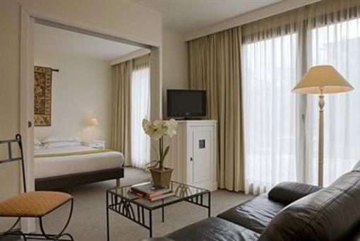 фото отеля Avignon Grand Hotel