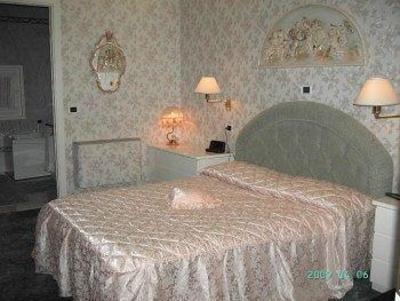 фото отеля Villa Lilla Bed and Breakfast Desenzano del Garda
