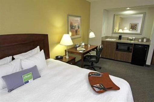 фото отеля Hampton Inn Wichita West