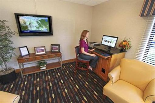 фото отеля Hampton Inn Wichita West