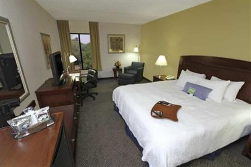 фото отеля Hampton Inn Wichita West
