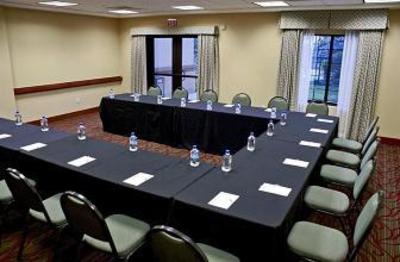 фото отеля Hampton Inn & Suites Camarillo