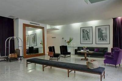 фото отеля Broadway Hotel & Suites