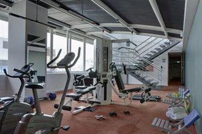фото отеля Broadway Hotel & Suites
