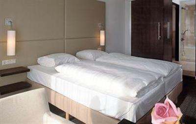 фото отеля Van der Valk Hotel Ara