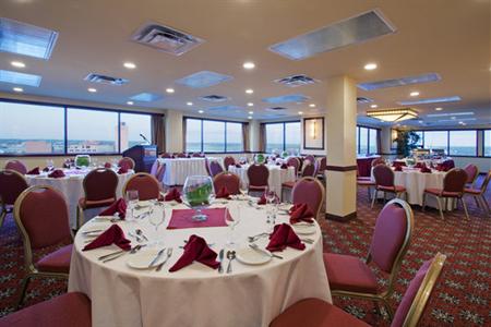 фото отеля Crowne Plaza Moncton Downtown