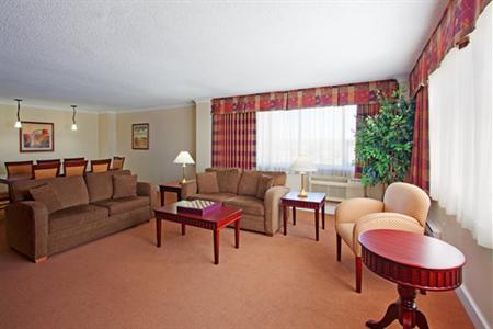 фото отеля Crowne Plaza Moncton Downtown