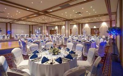 фото отеля Hilton Hotel Gatwick Airport Crawley
