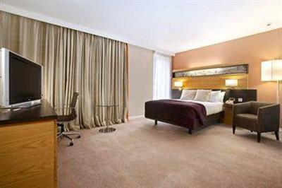 фото отеля Hilton Hotel Gatwick Airport Crawley