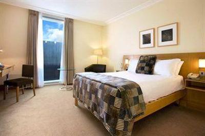 фото отеля Hilton Hotel Gatwick Airport Crawley
