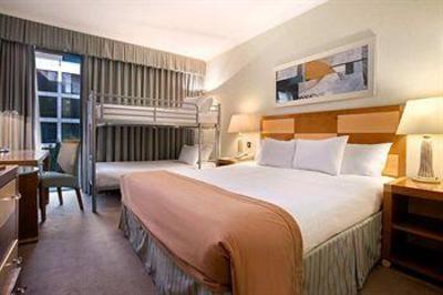 фото отеля Hilton Hotel Gatwick Airport Crawley