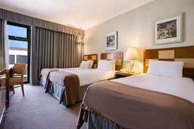 фото отеля Hilton Hotel Gatwick Airport Crawley