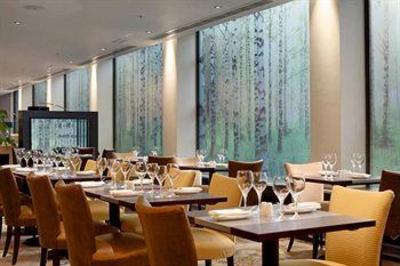 фото отеля Hilton Hotel Gatwick Airport Crawley