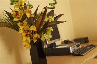 фото отеля Hilton Hotel Gatwick Airport Crawley