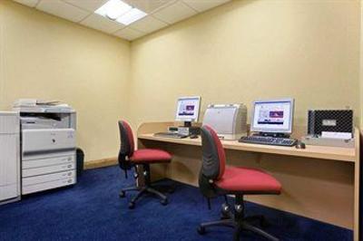 фото отеля Hilton Hotel Gatwick Airport Crawley