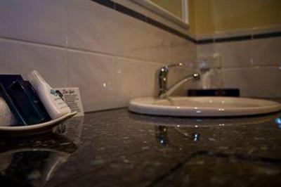 фото отеля Mayfair Plaza Motel Hobart