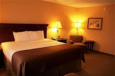 фото отеля Holiday Inn Hotel & Suites Aggieland