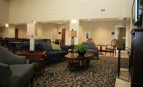 фото отеля Hampton Inn & Suites Savannah - I-95 S - Gateway