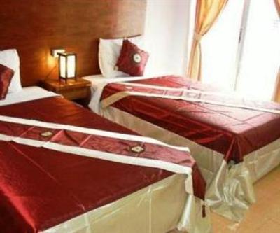 фото отеля Little Buddha Guesthouse Phuket