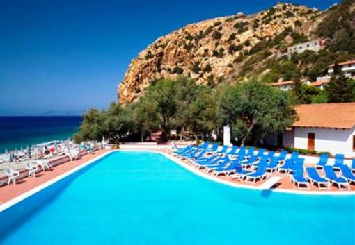 фото отеля Hotel Club Capo Calava