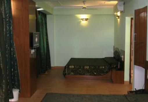 фото отеля Hotel Kalash Residency