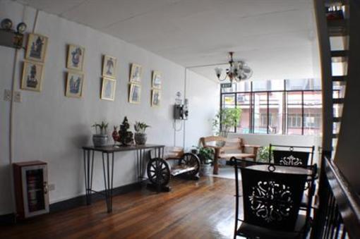 фото отеля Makati Apartelle