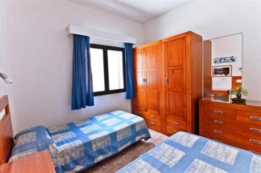 фото отеля Hotel Apartamento Bajamar