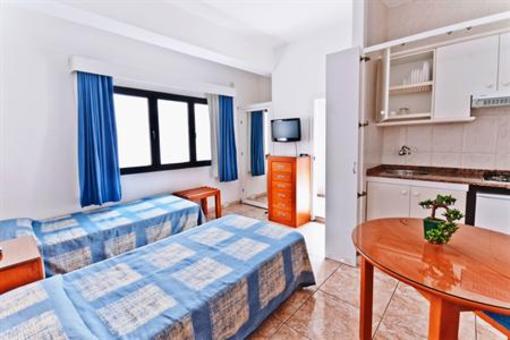 фото отеля Hotel Apartamento Bajamar