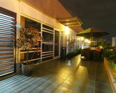 фото отеля Amazing Hotel Jakarta