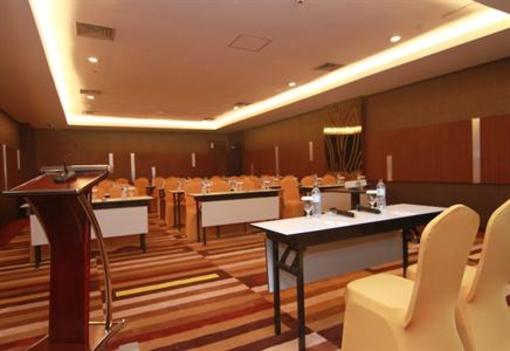 фото отеля Amazing Hotel Jakarta
