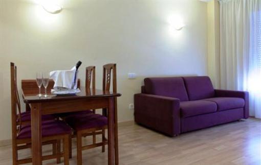 фото отеля Apartaments Corona Tortosa