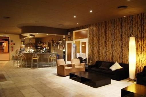 фото отеля Apartaments Corona Tortosa