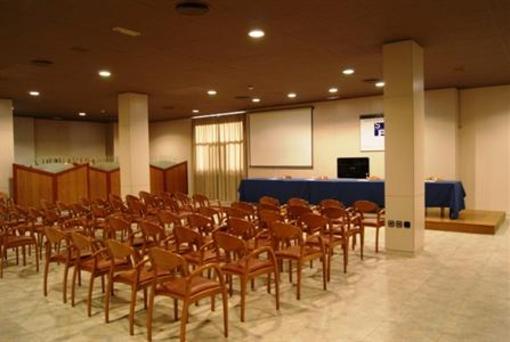 фото отеля Apartaments Corona Tortosa