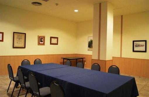 фото отеля Apartaments Corona Tortosa