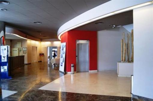 фото отеля Apartaments Corona Tortosa