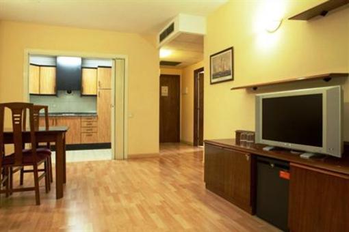 фото отеля Apartaments Corona Tortosa