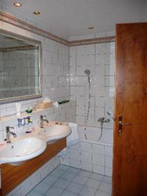 фото отеля Hotel Ronacher