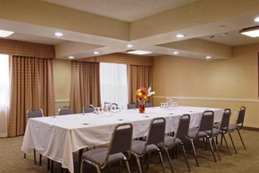 фото отеля Holiday Inn Express Toronto - North York