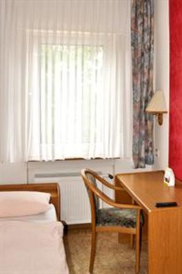 фото отеля Hotel Lindenhof Biblis