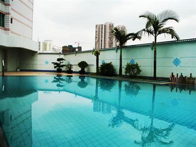 фото отеля Xiamen Huaqiao Hotel