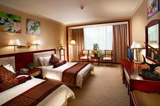 фото отеля Xiamen Huaqiao Hotel