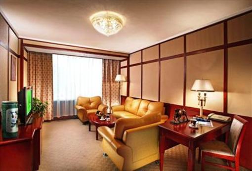 фото отеля Xiamen Huaqiao Hotel