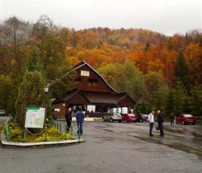 фото отеля Complexul Turistic Cheile Butii