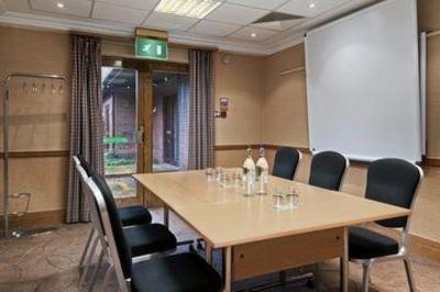 фото отеля Hilton East Midlands Airport