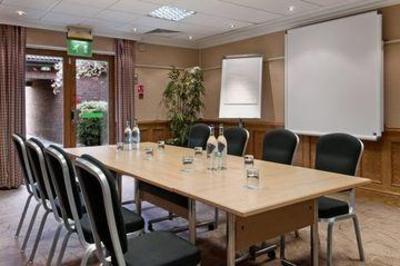 фото отеля Hilton East Midlands Airport